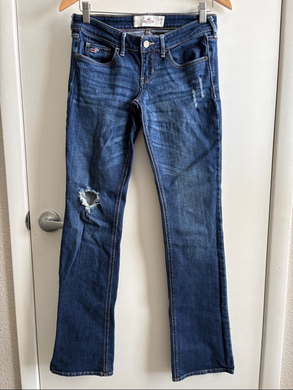 Hollister Low Rise Y2K Dark Blue Flare Jeans with Distressed Knee SZ W 26 L 35